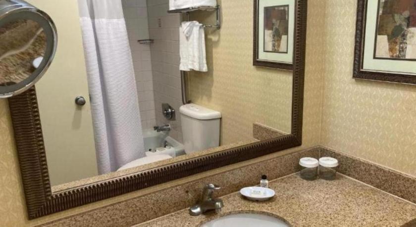 Radisson Hotel Austin - University Екстер'єр фото
