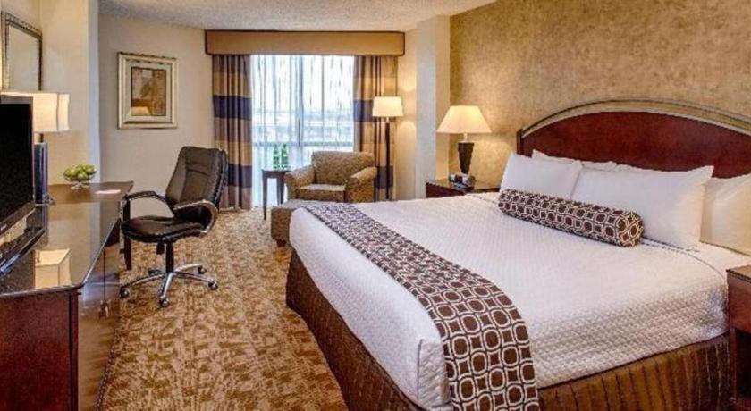 Radisson Hotel Austin - University Екстер'єр фото