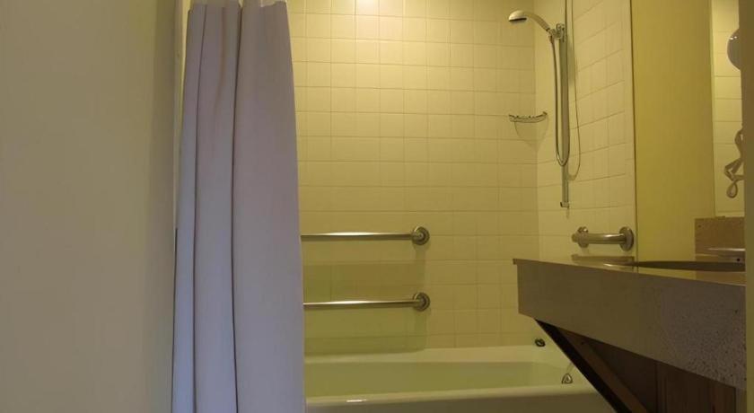 Radisson Hotel Austin - University Екстер'єр фото