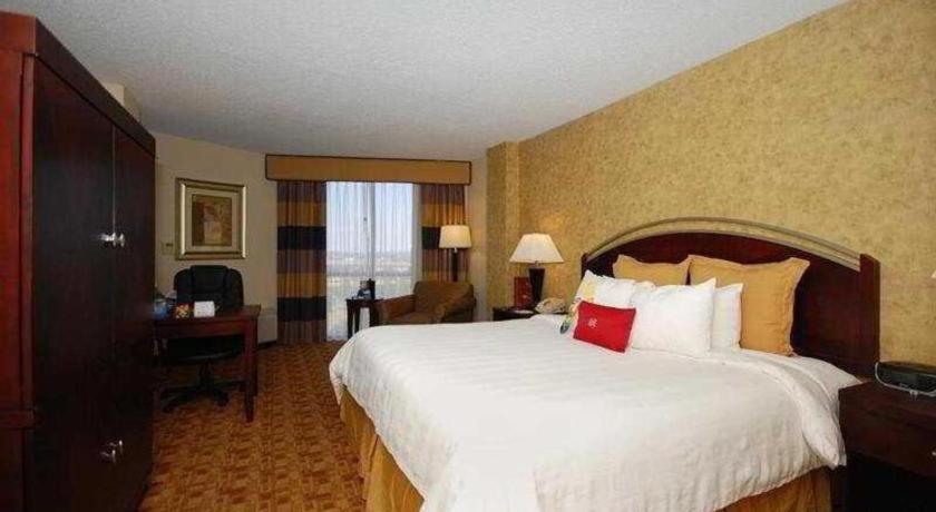 Radisson Hotel Austin - University Екстер'єр фото