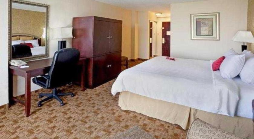Radisson Hotel Austin - University Екстер'єр фото